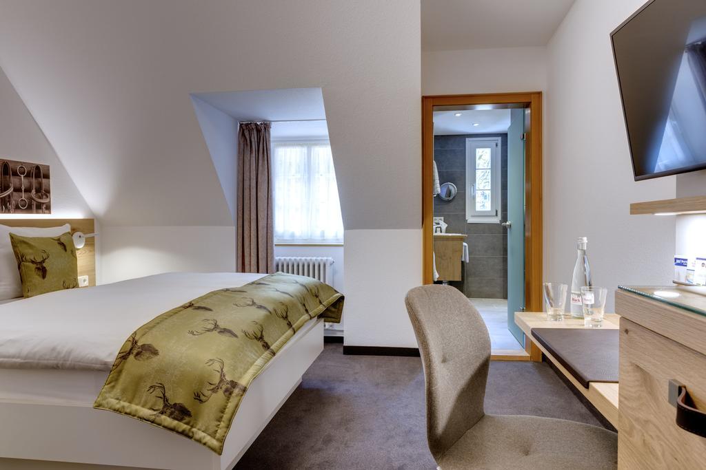 Hotel Hofgut Sternen - Wohnen In Kunst Und Kultur 브라이트나우 외부 사진
